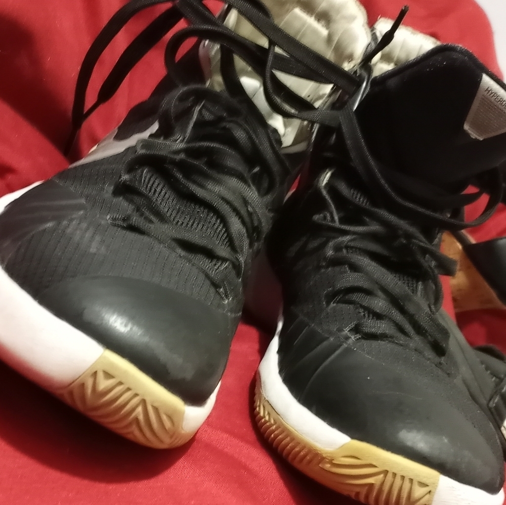 2016 Hyperdunks